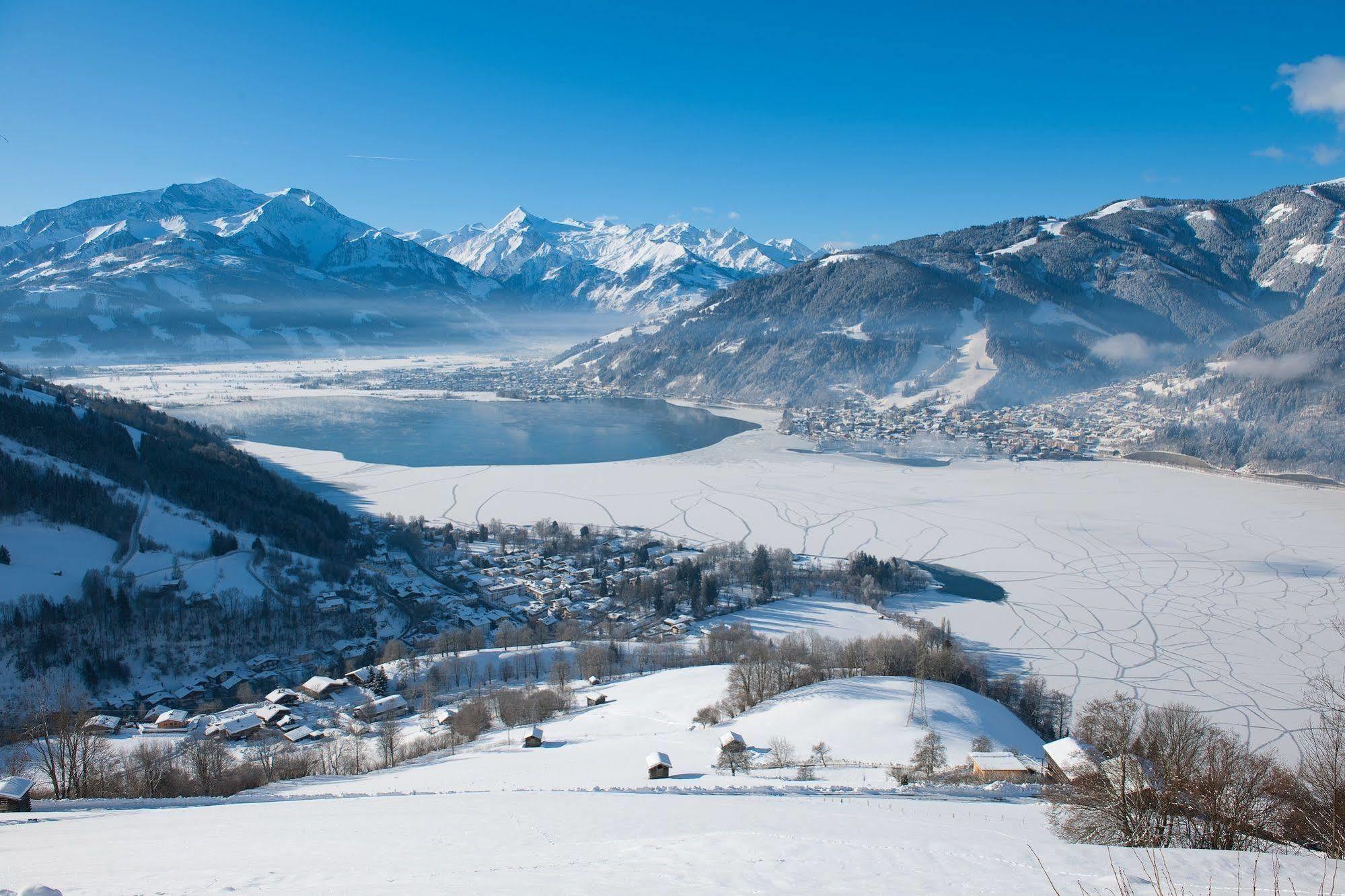 Chaletdorf Zellersee Майсгофен Екстер'єр фото